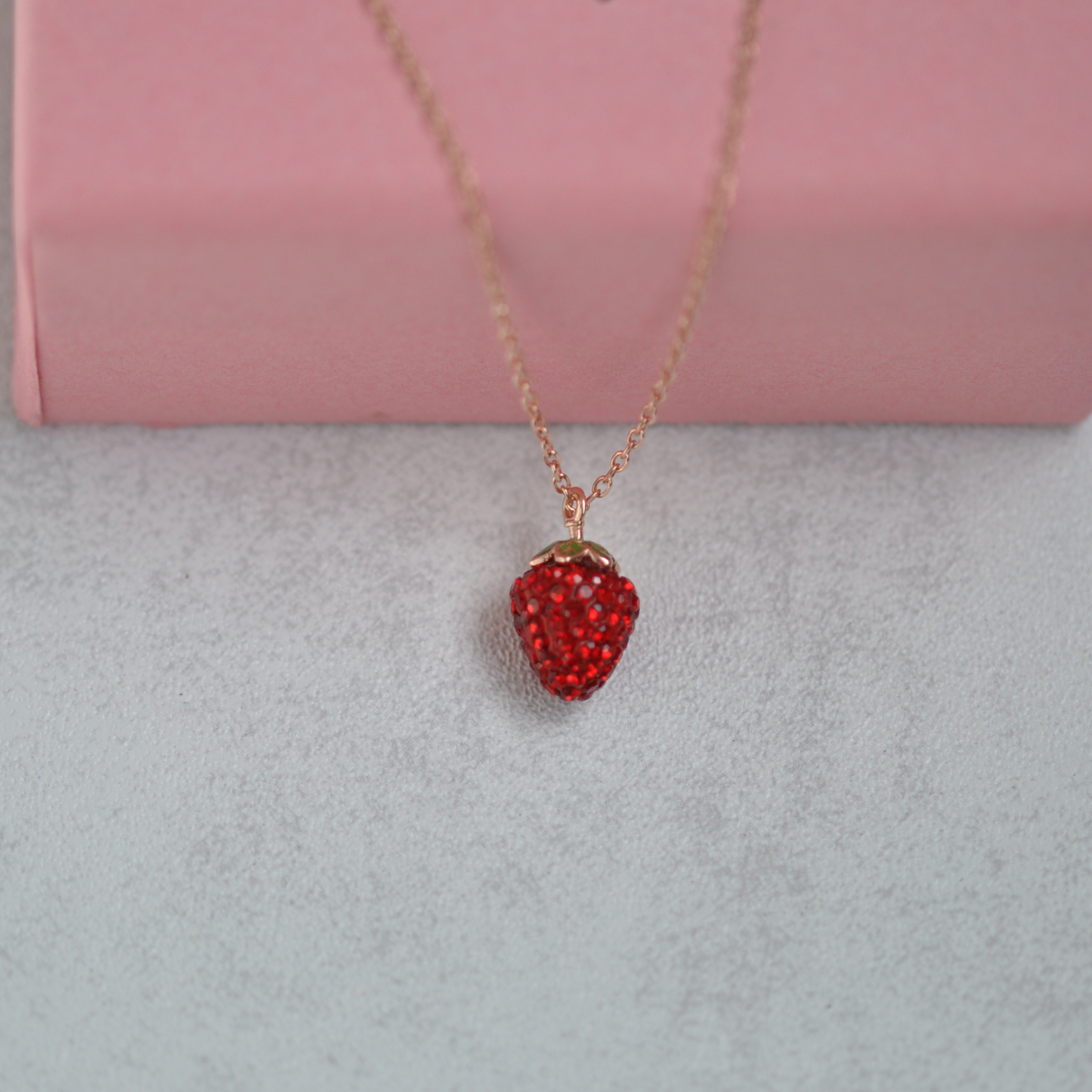 Kette / Erdbeere Roségold