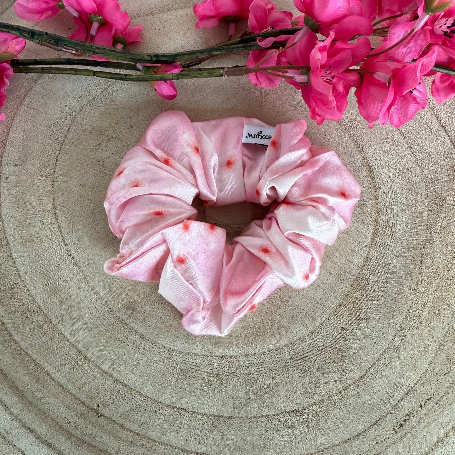 Silk Scrunchie / Rosy Flower
