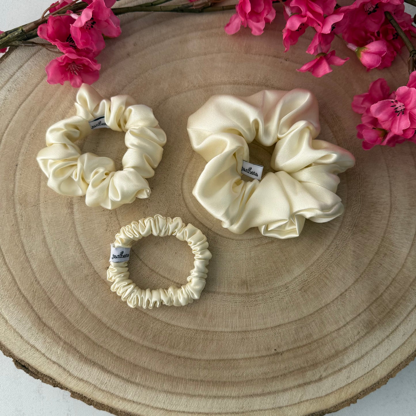 Silk Scrunchie / Lemon