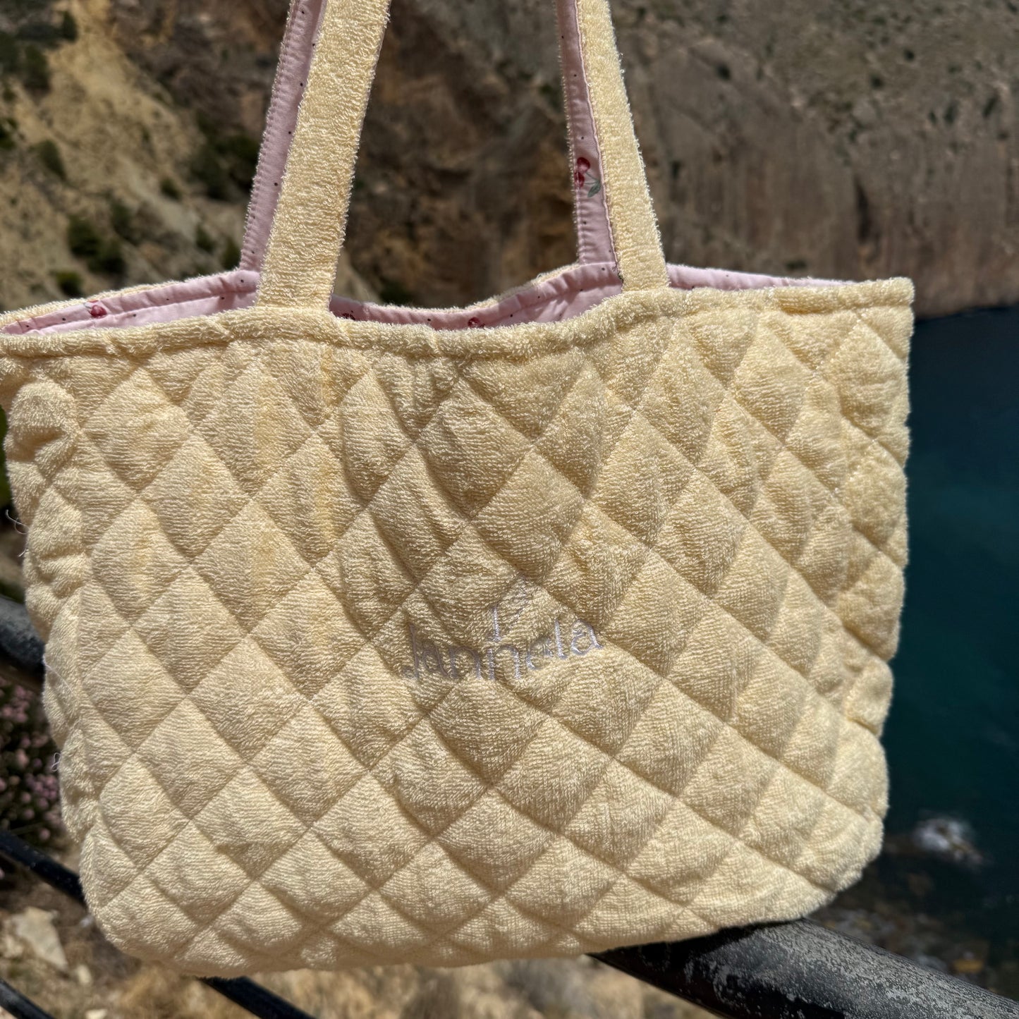 Teddy Tasche / ButterYellow