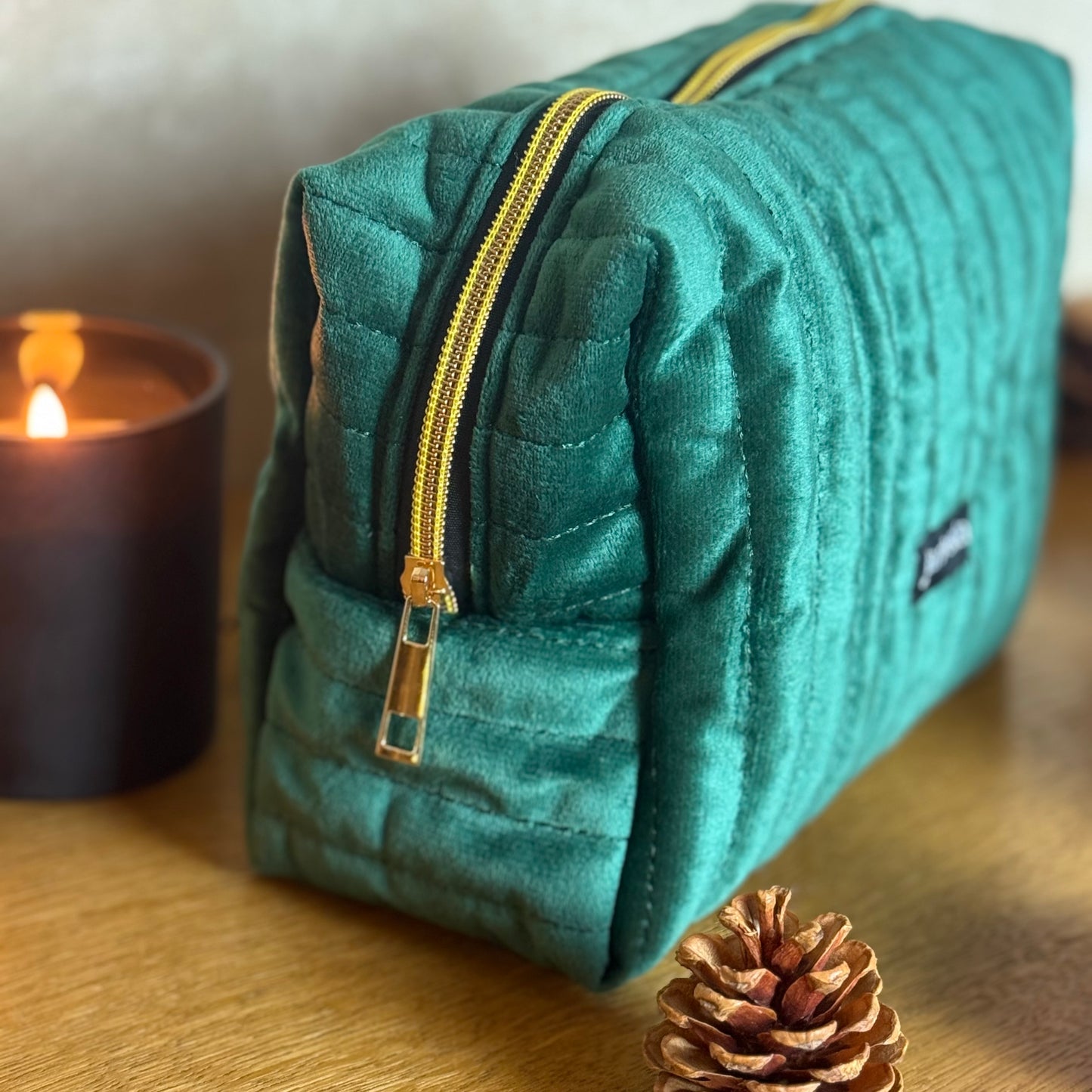 Kosmetiktasche / Golden Green L