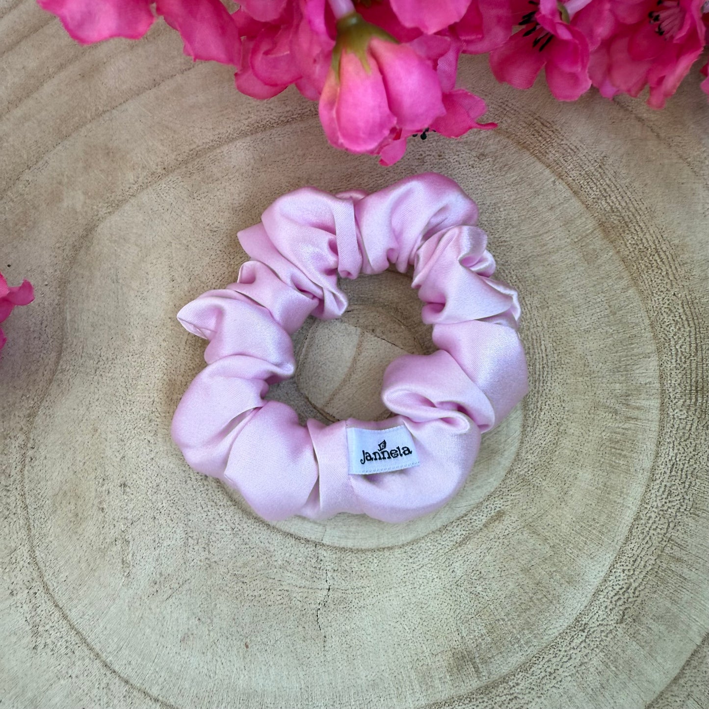 Silk Scrunchie / Blushberry