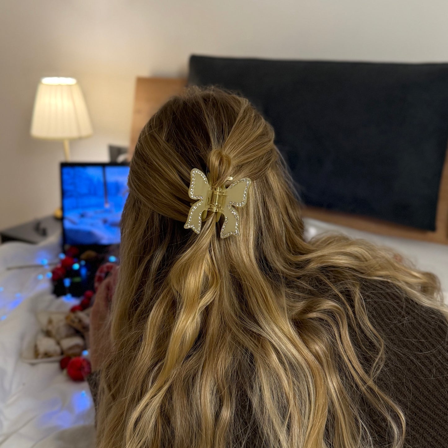 Bow Clip / LightGolden