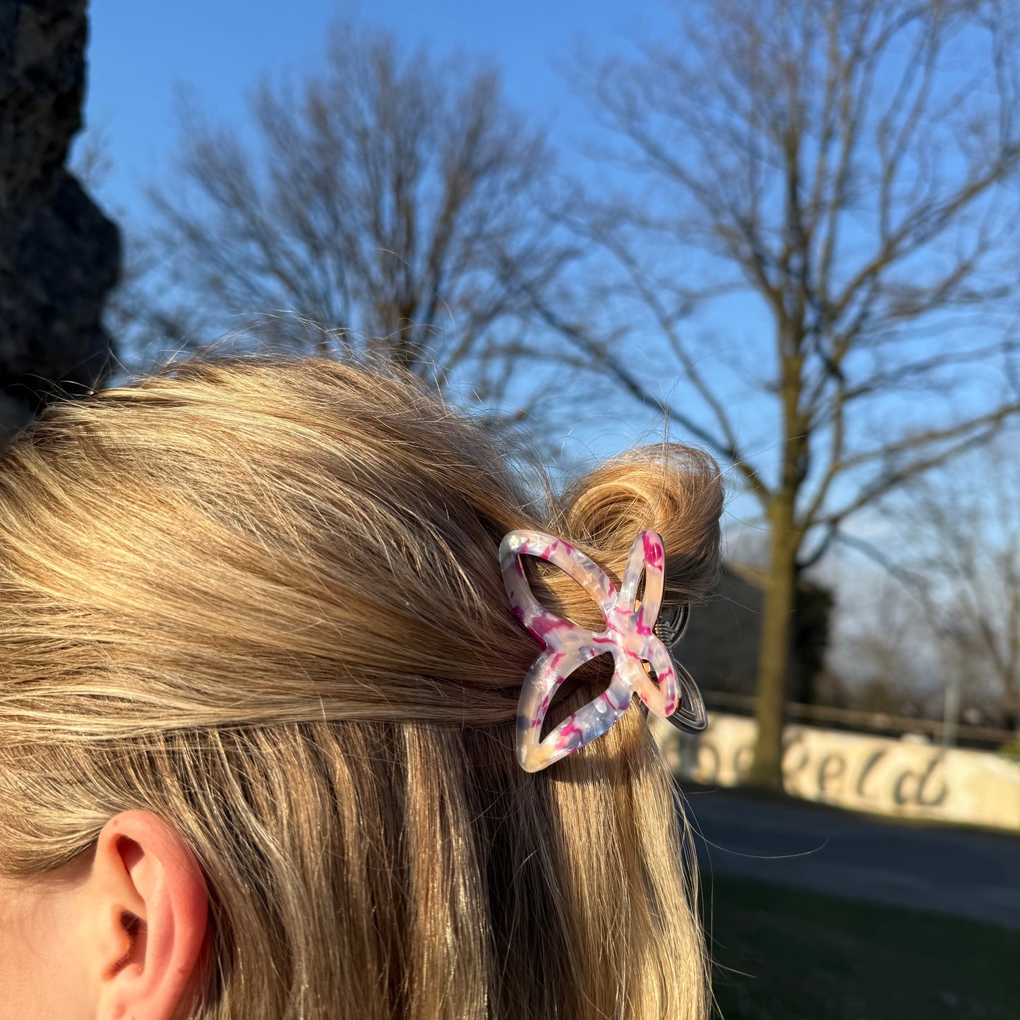 Butterfly Metall Clip / Lavender Sky