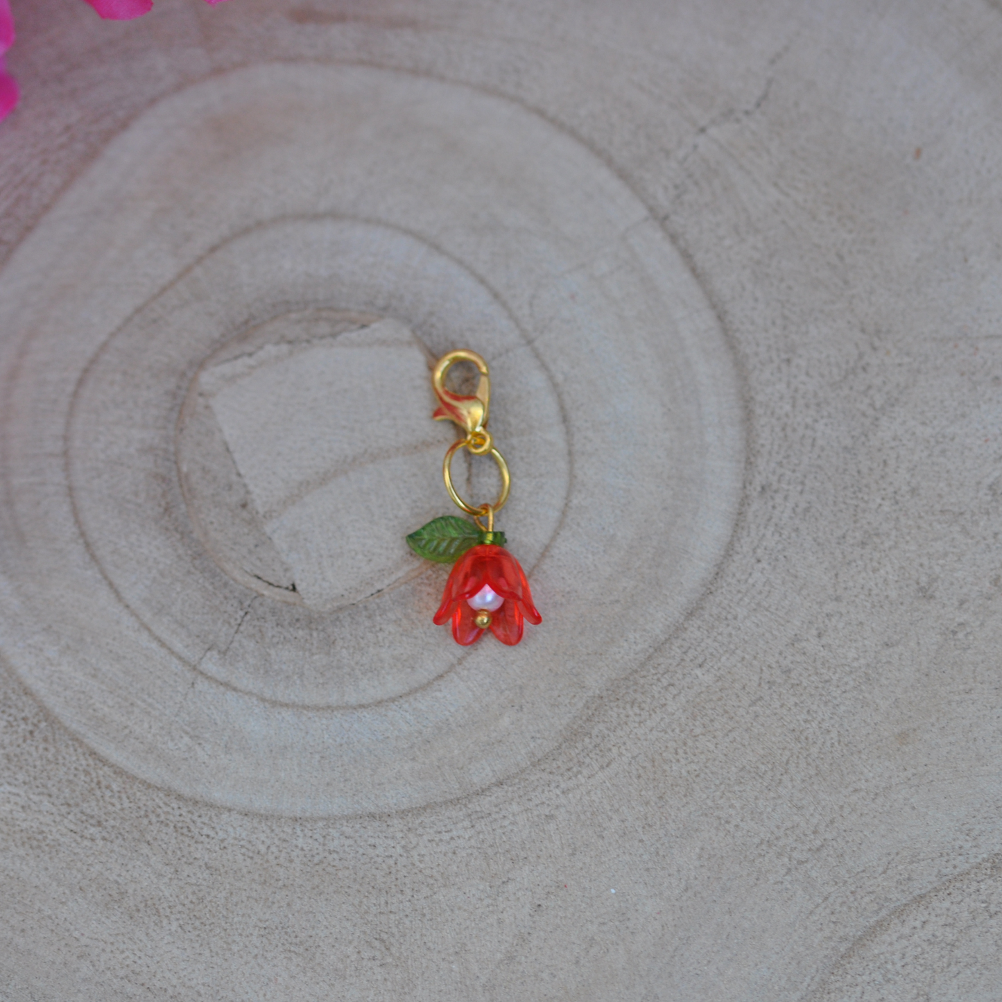 Charm Blume Rot