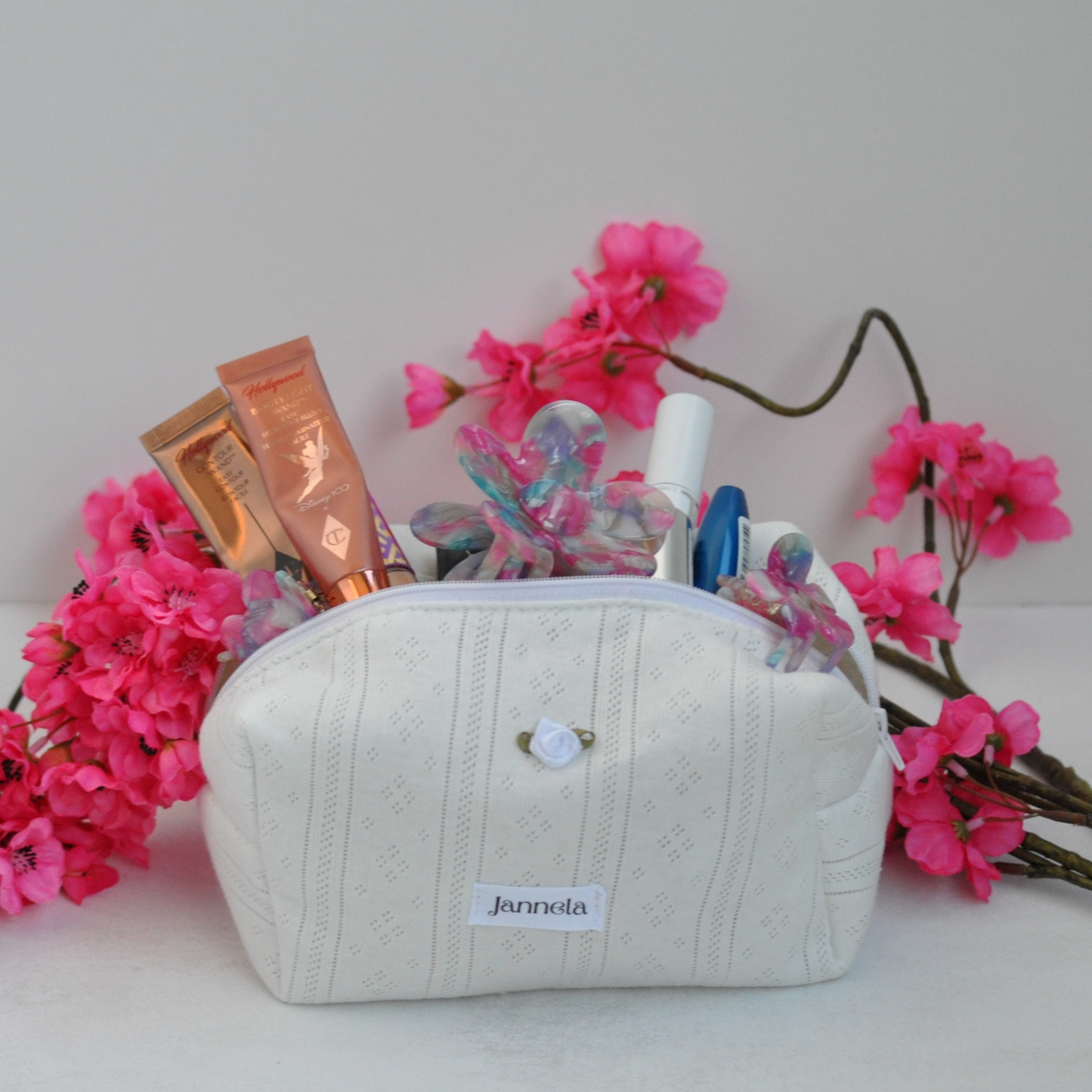 Kosmetiktasche / White Flower M