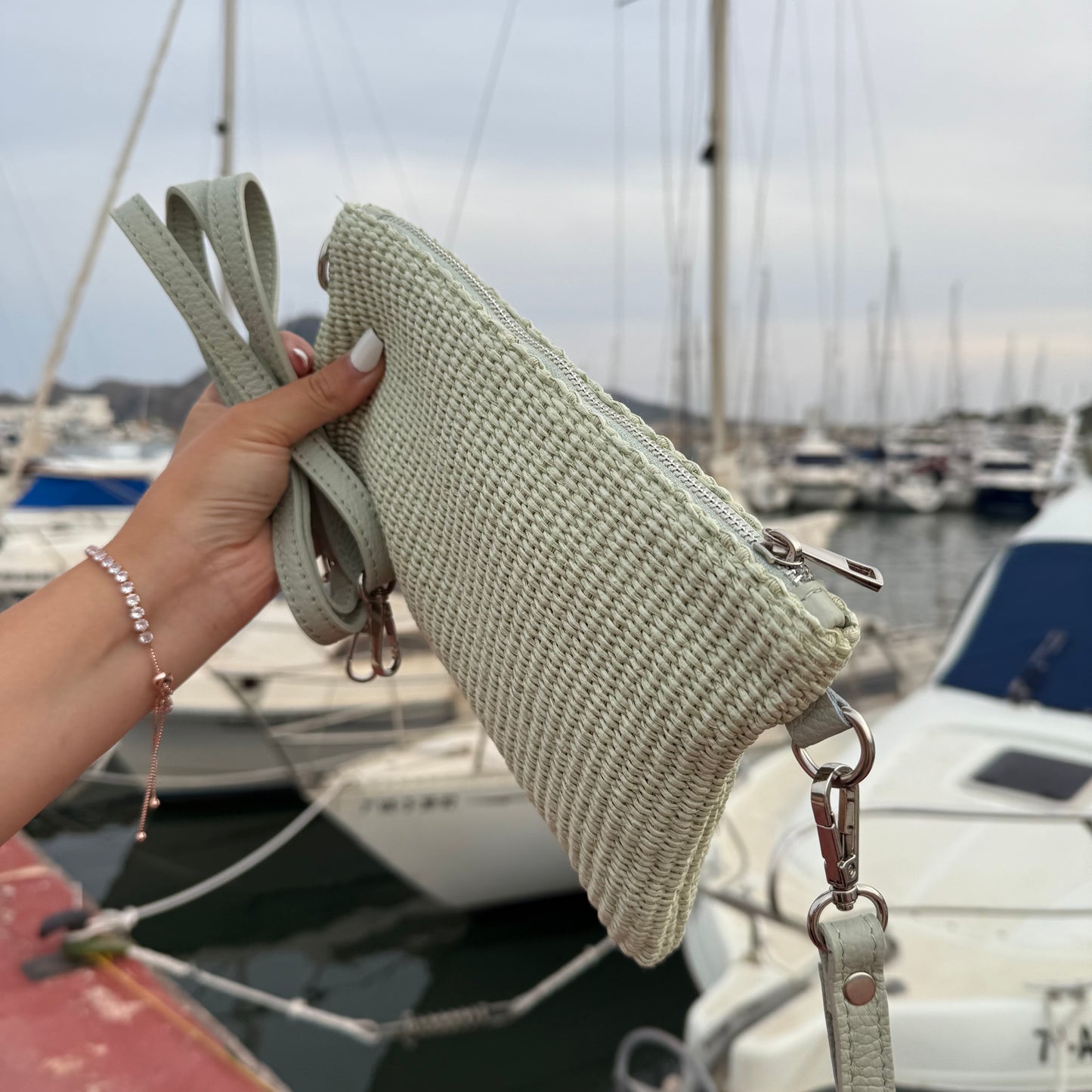 Bast Clutch / Mint
