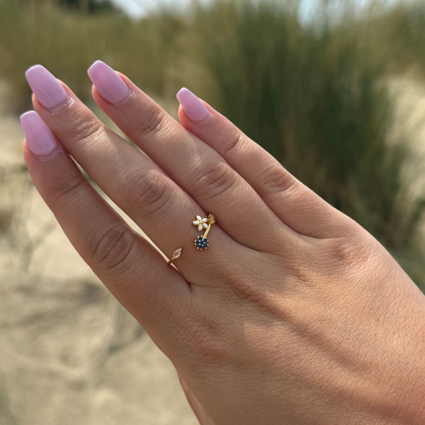 BlueWhite Flower Ring / Gold