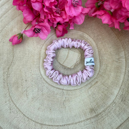 Silk Scrunchie / Blushberry