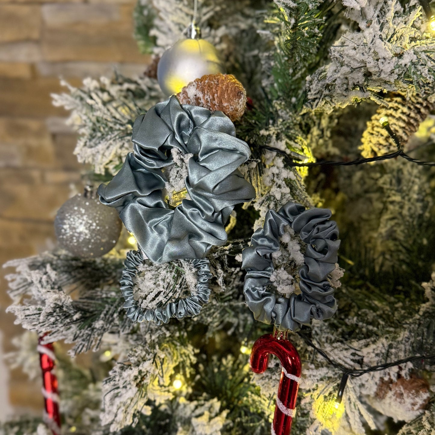 Silk Scrunchie / Olive