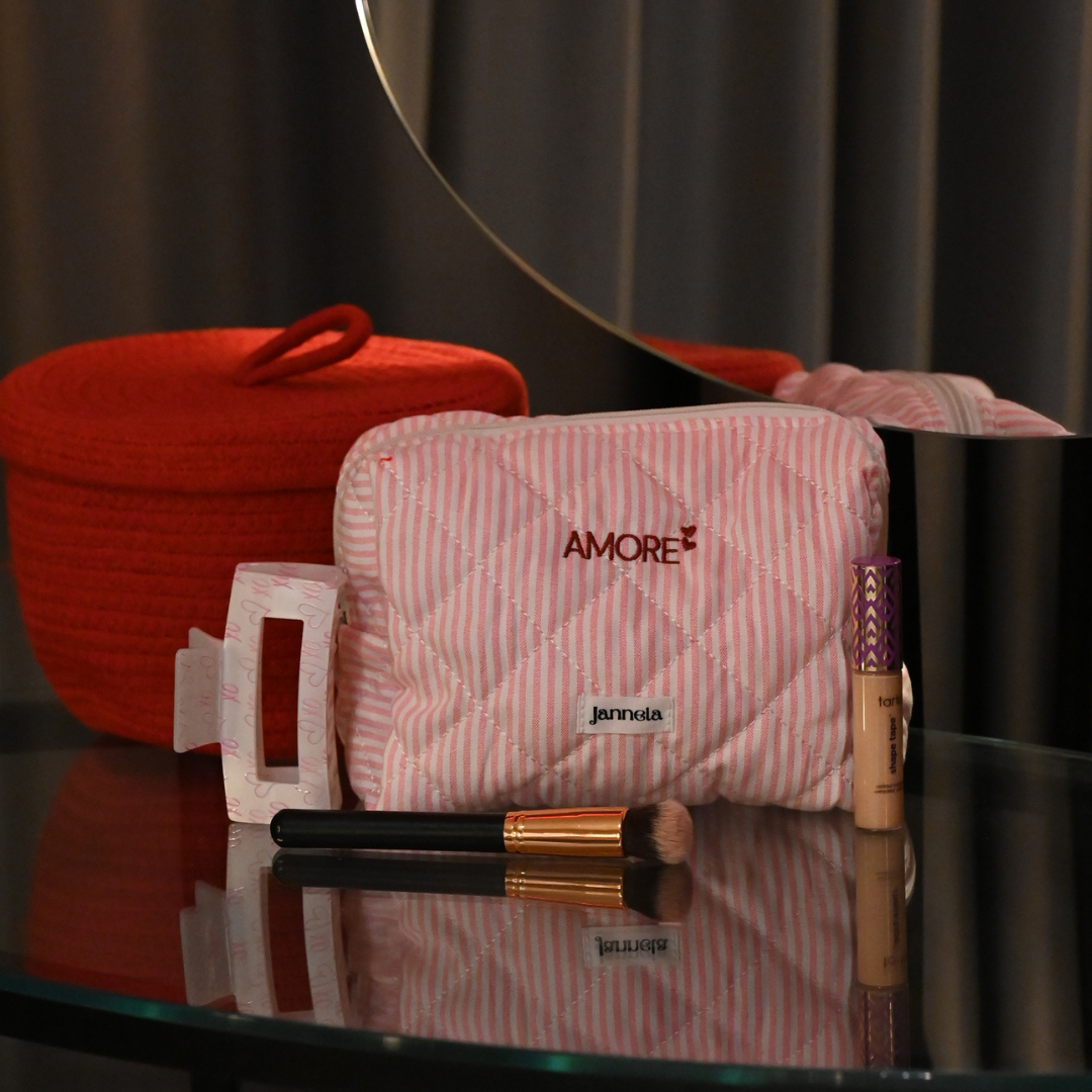 Kosmetiktasche / Amore L