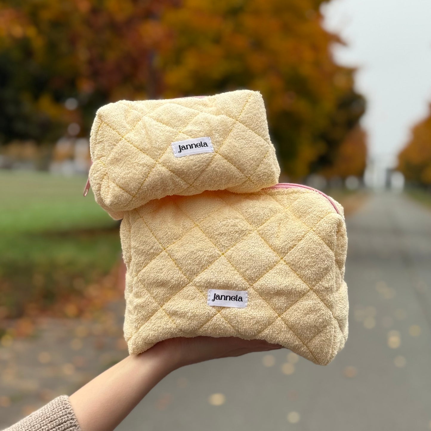 Kosmetiktasche Bubble / ButterYellow L