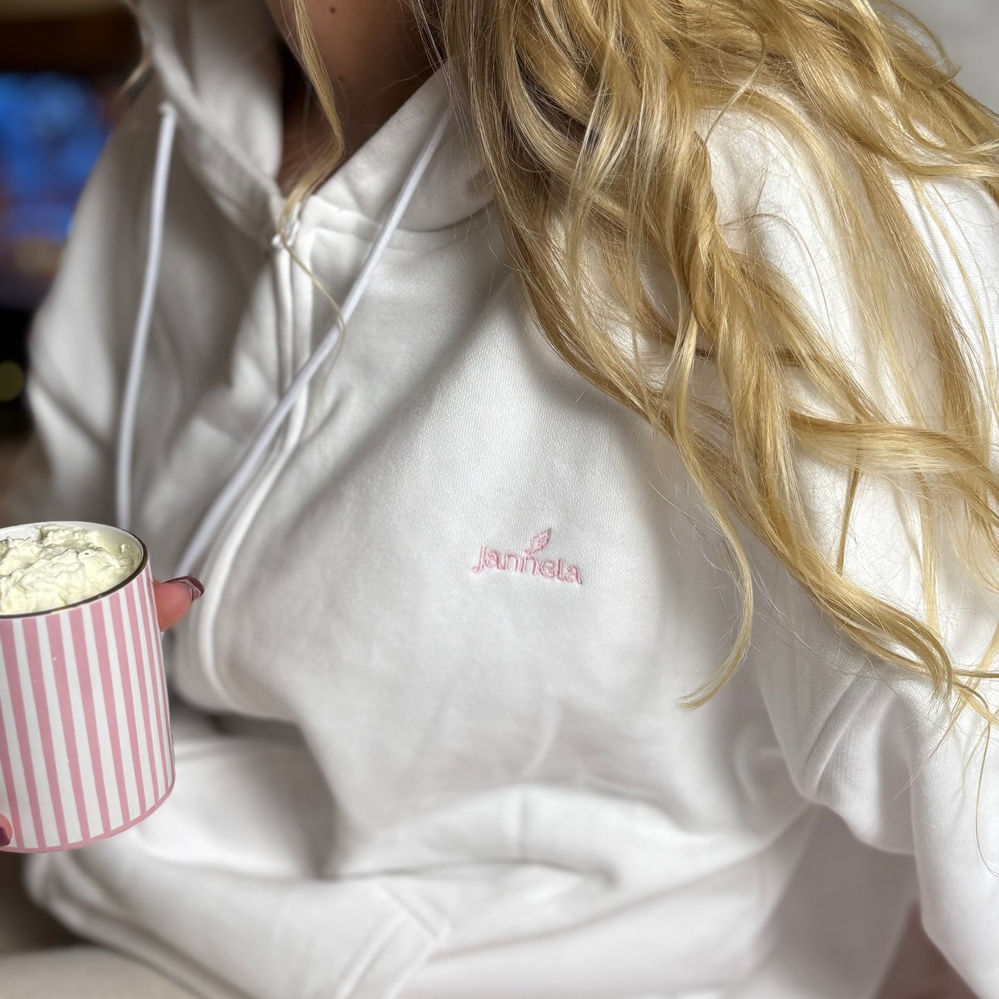 Zipper / Essentials Love