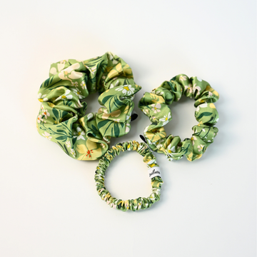 Silk Scrunchie / BlossomBreeze