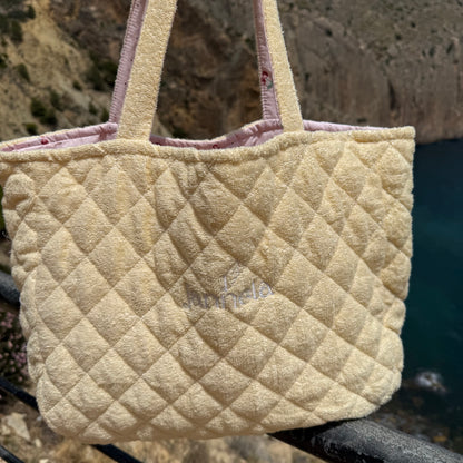 Teddy Tasche / ButterYellow