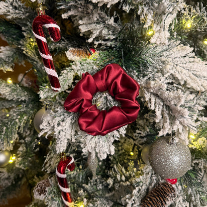 Silk Scrunchie / Red Shine