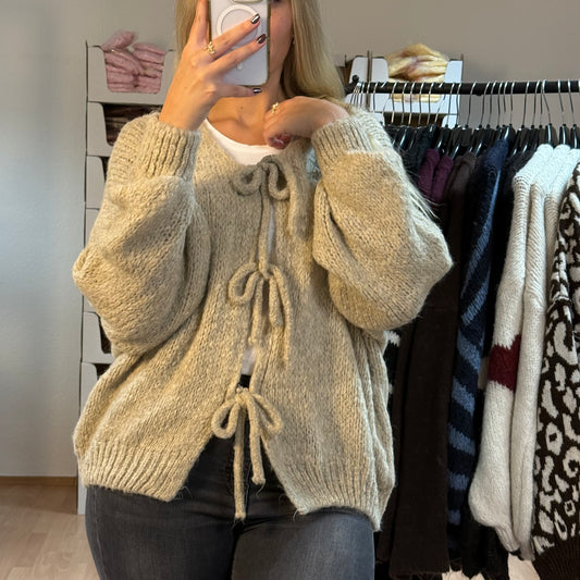 Strickjacke Schleifen / Beige