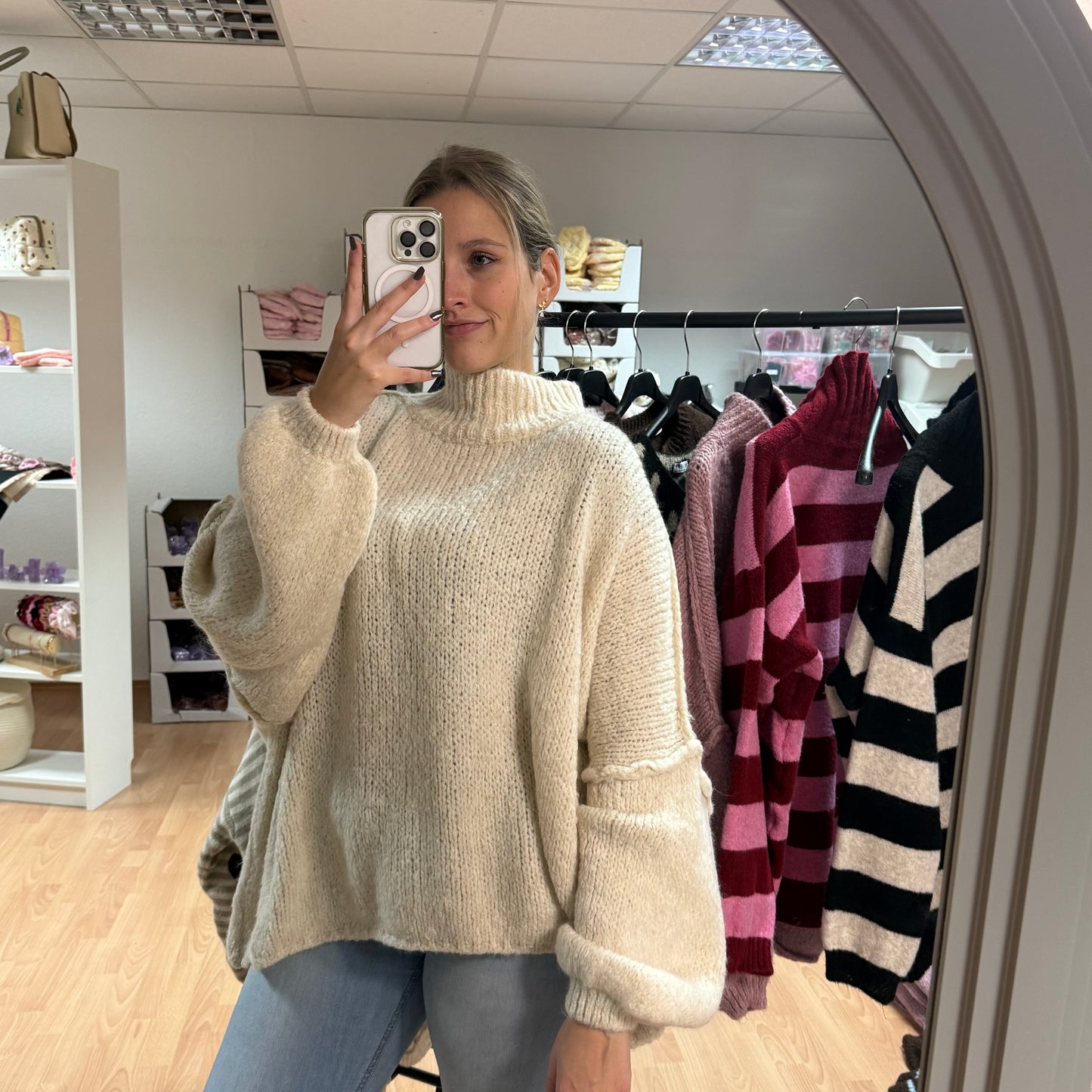 Pullover / Creme Basic