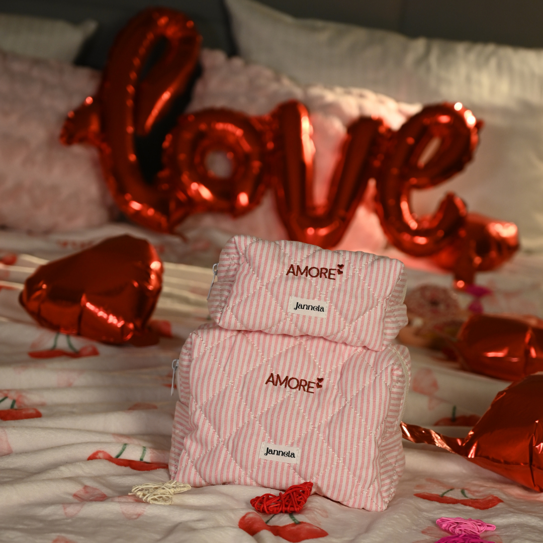 Kosmetiktasche / Amore L