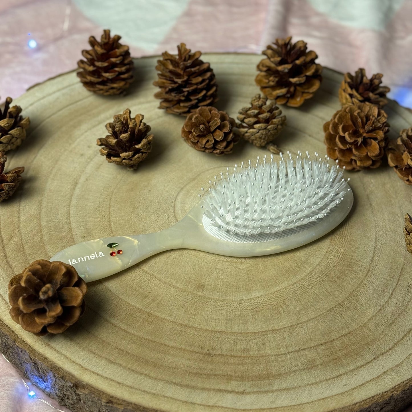 Haarbürste / ShinyCherry