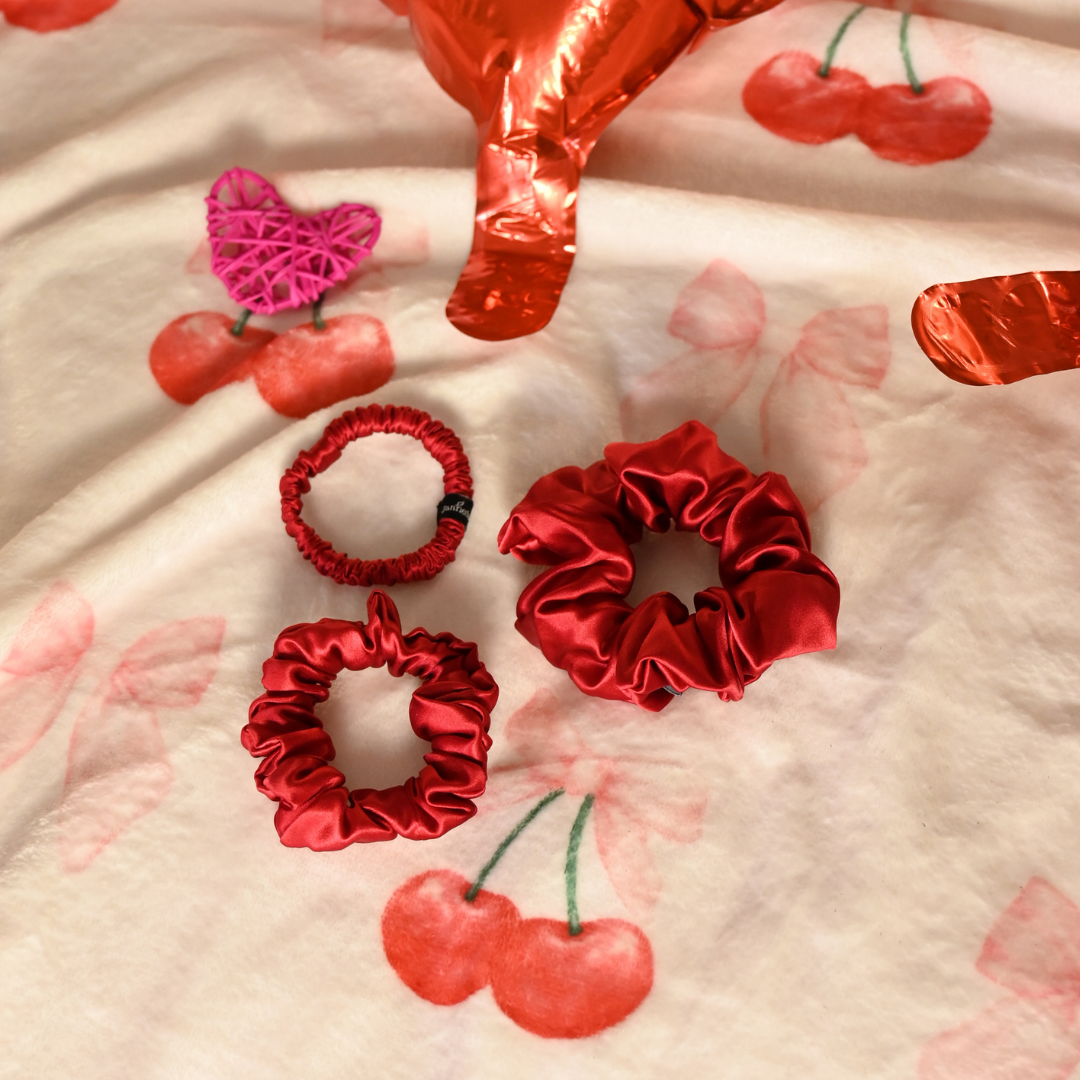 Silk Scrunchie / Salsa