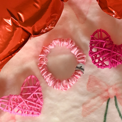 Silk Scrunchie / Soft Pink