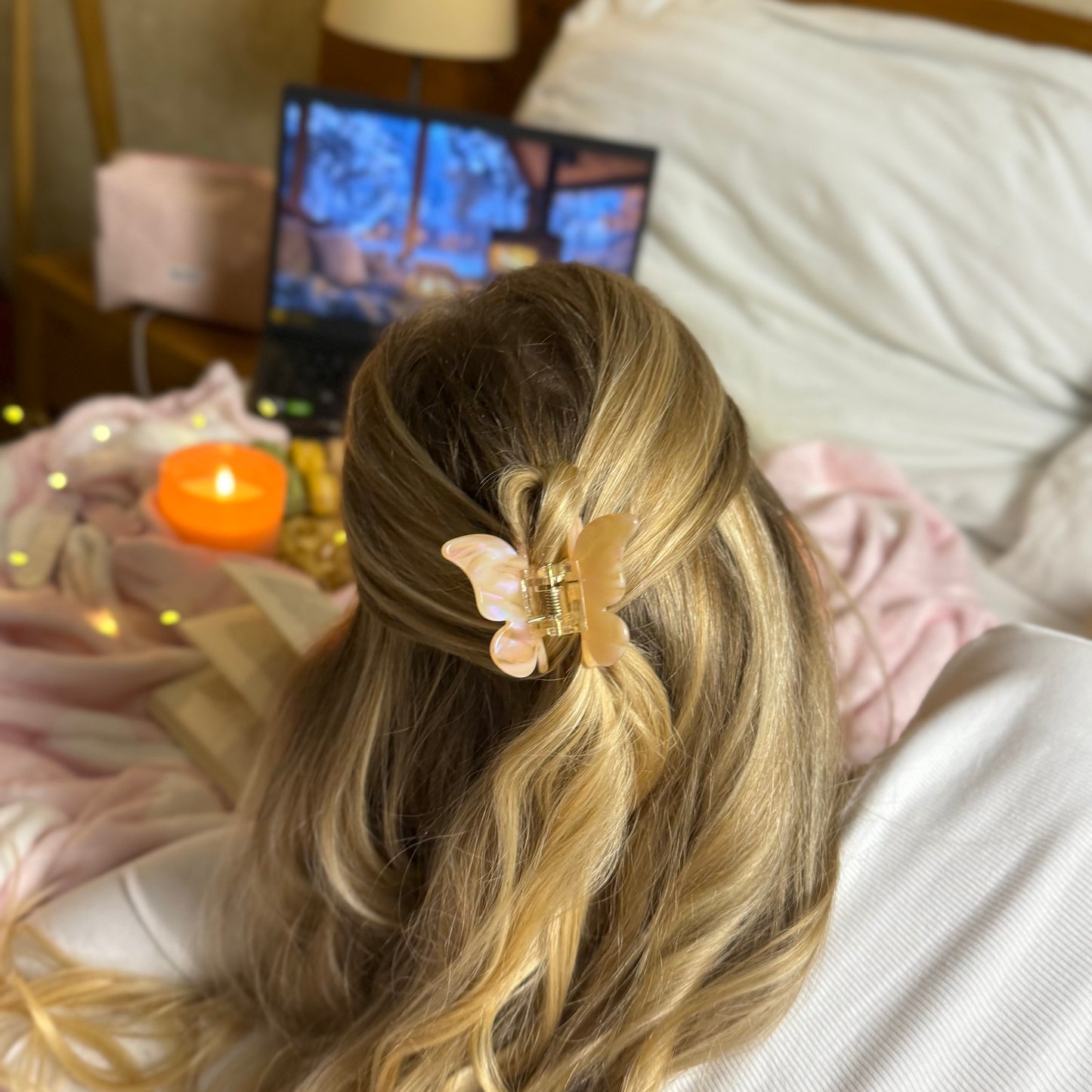 Butterfly Clip / PeachGlow