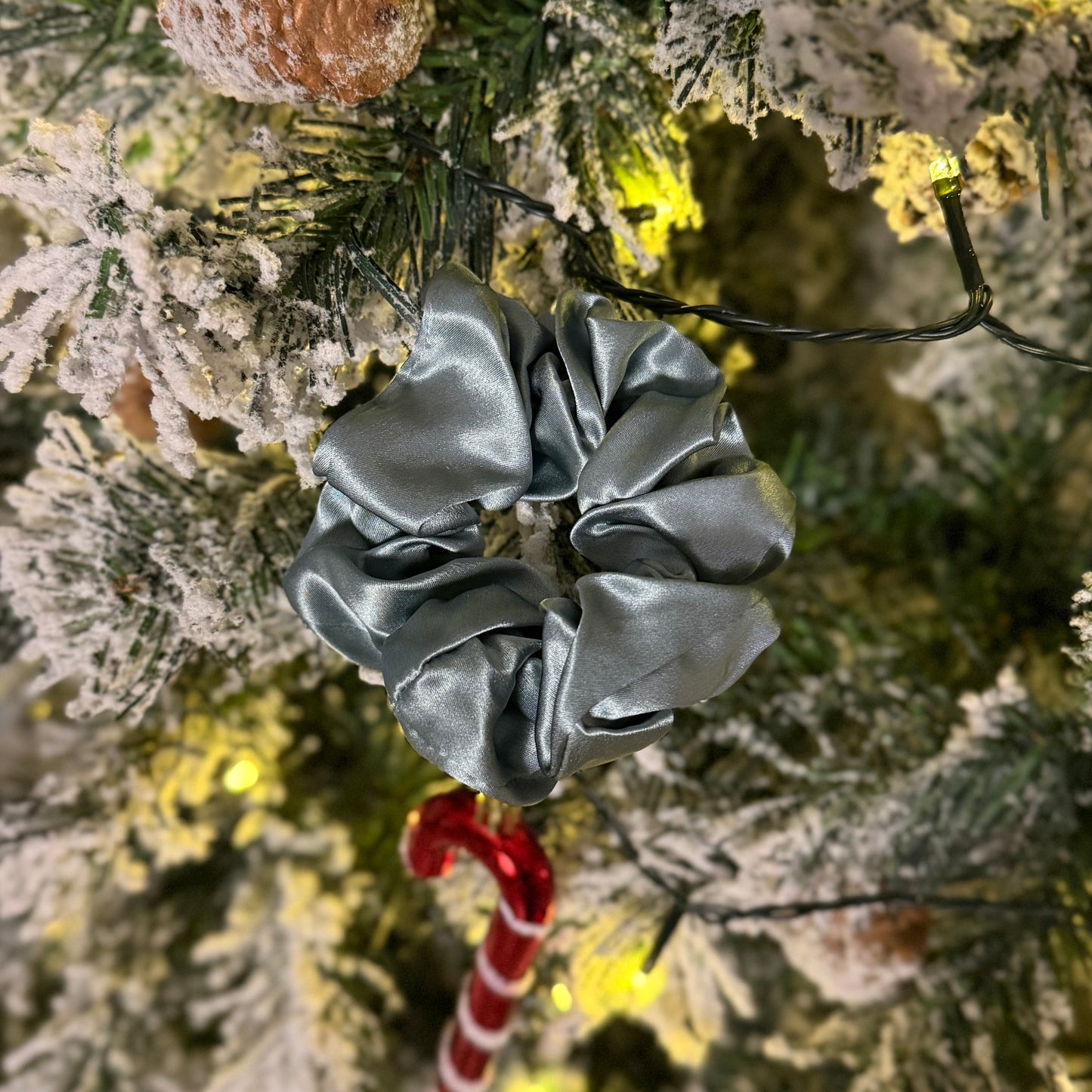 Silk Scrunchie / Olive