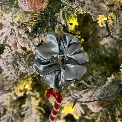 Silk Scrunchie / Olive