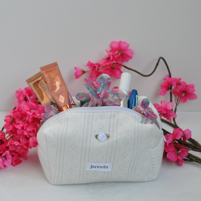 Kosmetiktasche / White Flower M