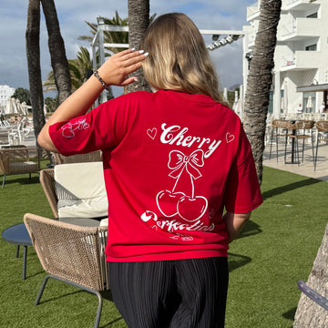Oversized T-Shirt / Cherry Perfection