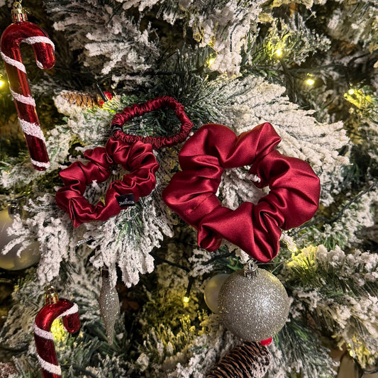 Silk Scrunchie / Red Shine