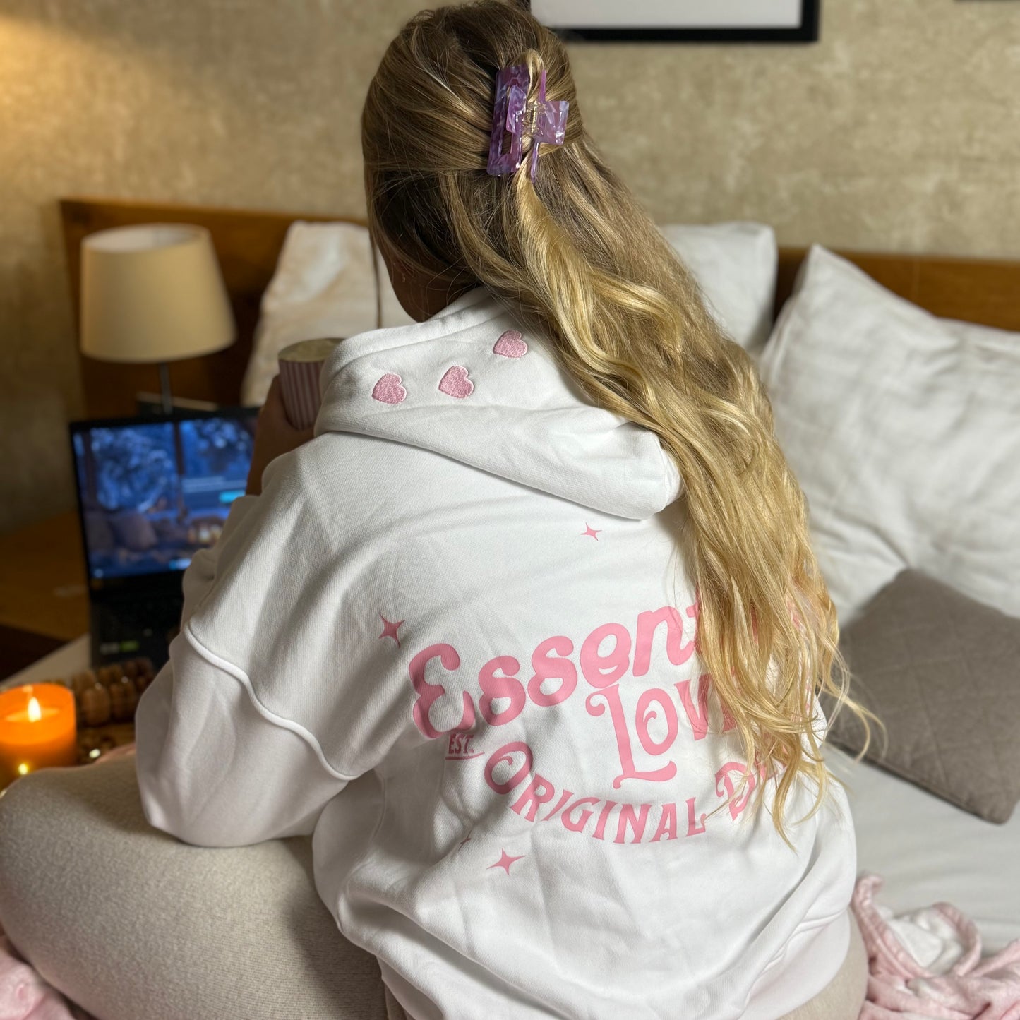 Zipper / Essentials Love