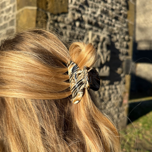 Round Clip / Monte M