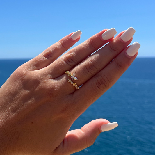 Butterfly Flower Ring / Gold