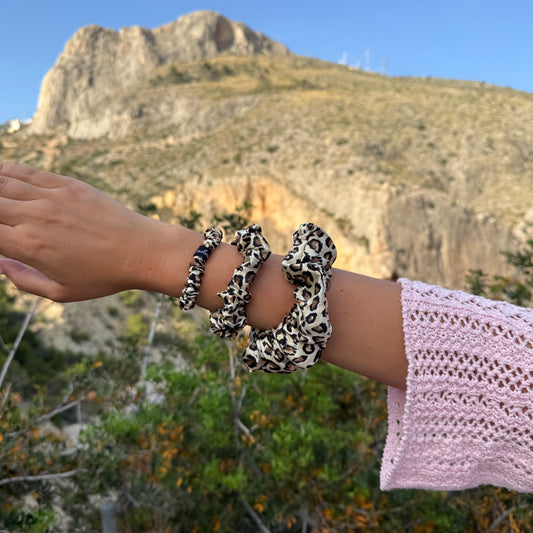 Silk Scrunchie / Leo