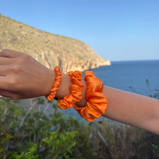 Silk Scrunchie / Orange