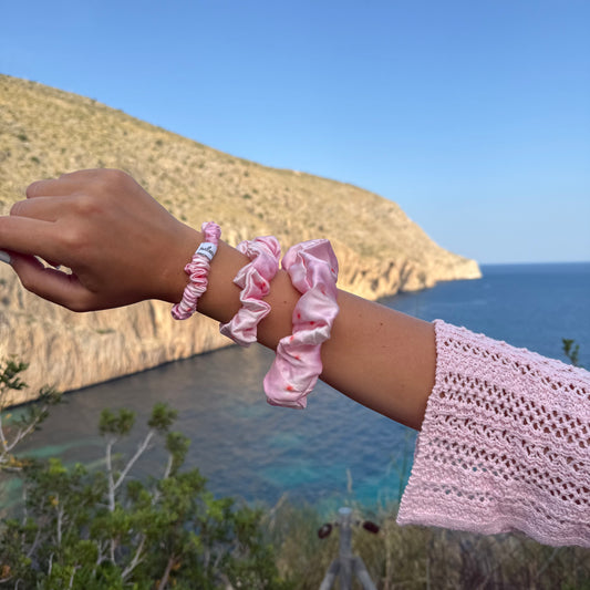 Silk Scrunchie / Rosy Flower